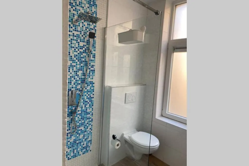 Magnifique Studio Au 2Eme Etage, A Proximite De La Gare Du Midi! Brussels