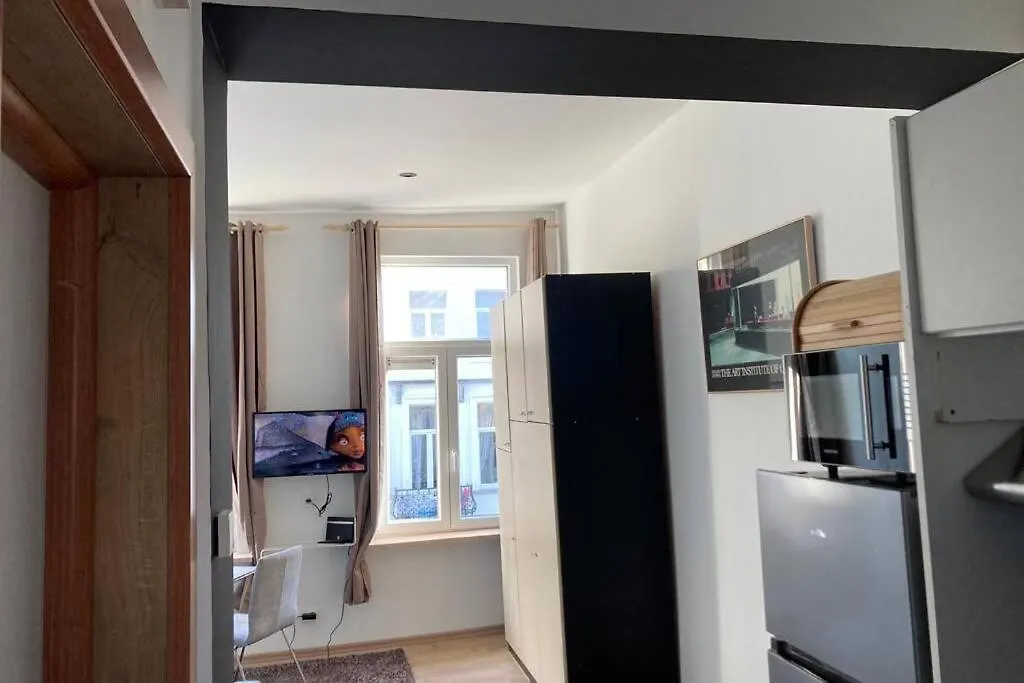 Magnifique Studio Au 2Eme Etage, A Proximite De La Gare Du Midi! Brussels Belgium